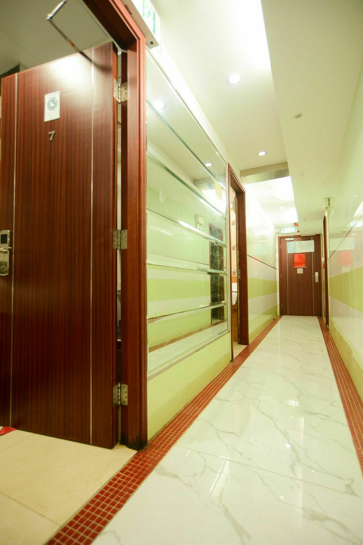 8 Days Boutique Hotel Kowloon  Exterior photo