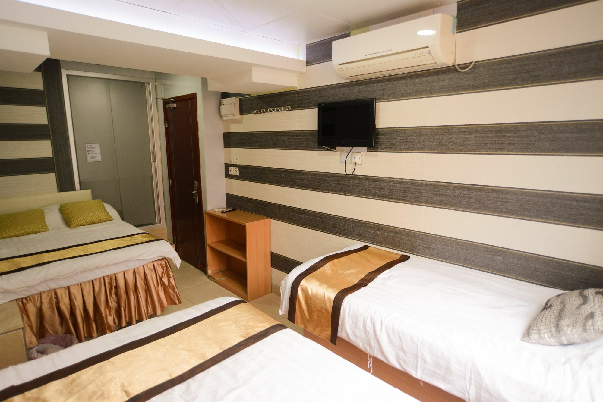 8 Days Boutique Hotel Kowloon  Exterior photo